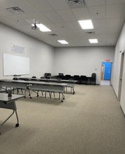 516 S Main St, Elkhart, IN for lease Interior Photo- Image 2 of 3