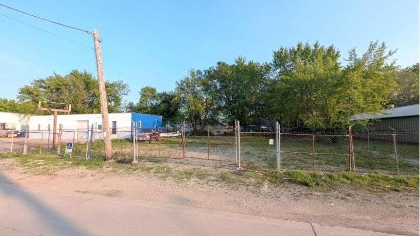 1635 W Haskel St, Appleton, WI à vendre - Photo du bâtiment - Image 3 de 13