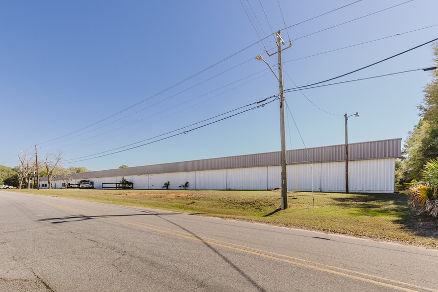 1404 Industry Ave, Albany, GA for lease - Building Photo - Image 2 of 8