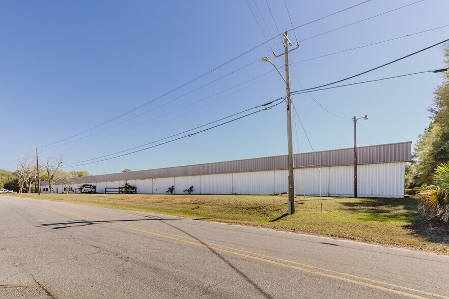 1404 Industry Ave, Albany, GA à louer - Photo du bâtiment - Image 2 de 8