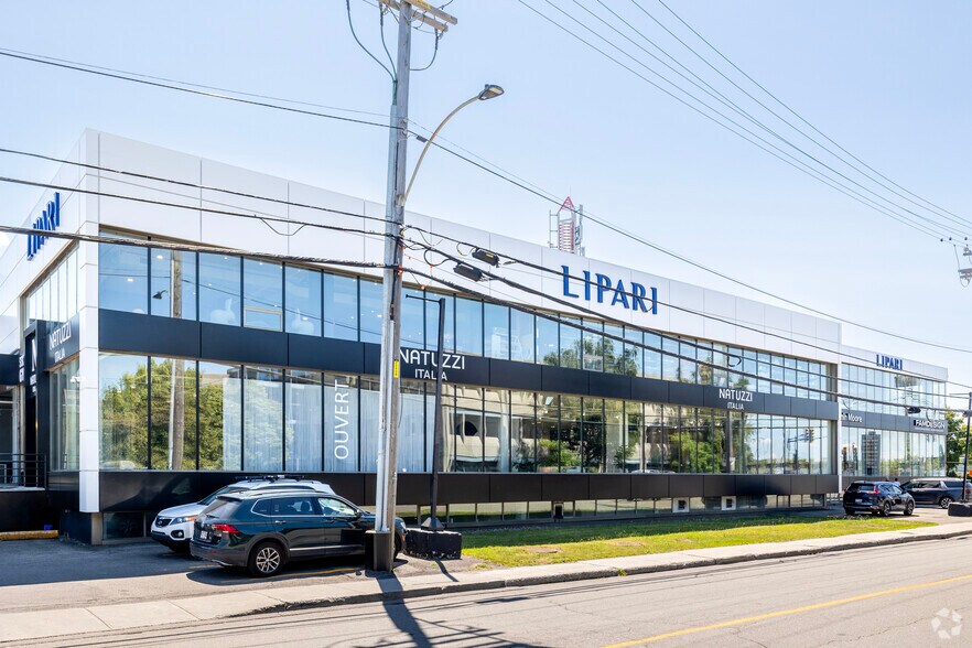 8100-8150 Boul Décarie, Montréal, QC à louer - Photo du bâtiment - Image 3 de 4