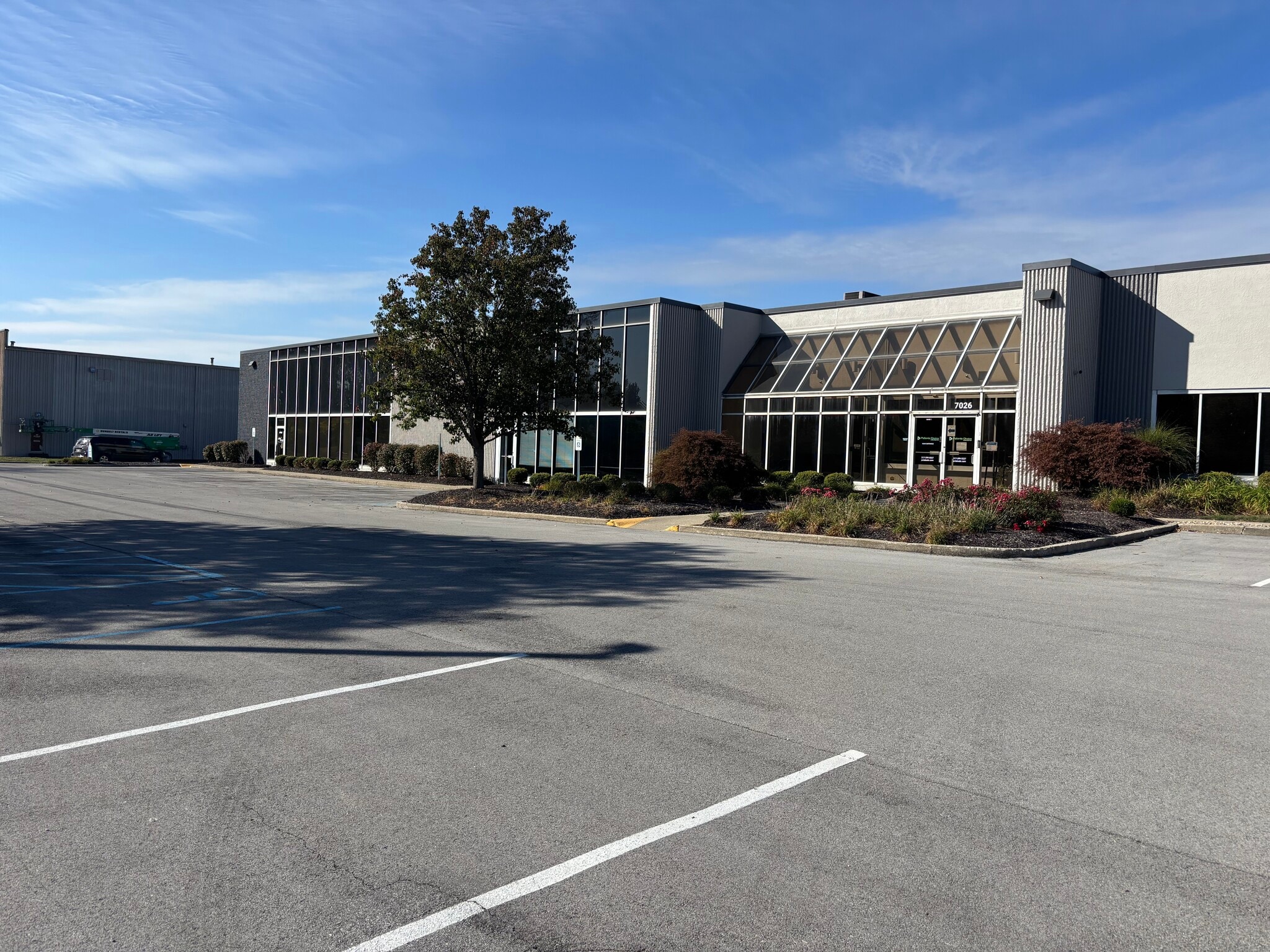 6960-7034 Corporate Dr, Indianapolis, IN for lease Primary Photo- Image 1 of 5
