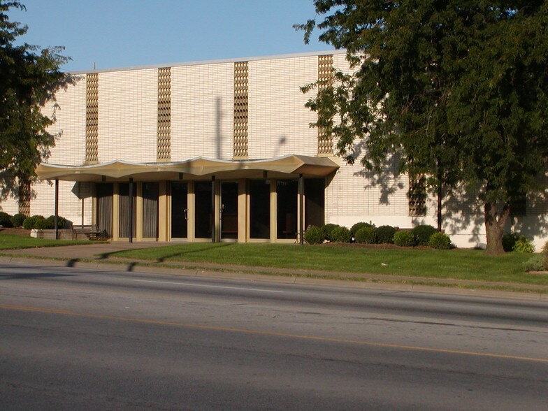 155 S 18th St, Kansas City, KS à louer - Photo du bâtiment - Image 1 de 6