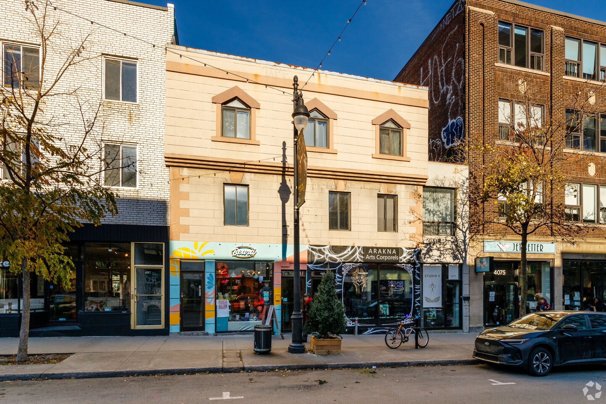 4077-4085 Boul Saint Laurent, Montréal, QC for sale Primary Photo- Image 1 of 1