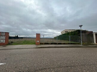 More details for Calle de las Médulas, 110, Aldeamayor de San Martín - Land for Sale