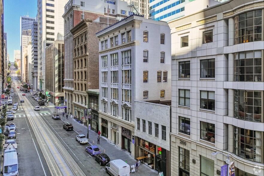 230 California St, San Francisco, CA à louer - Photo du bâtiment - Image 2 de 32