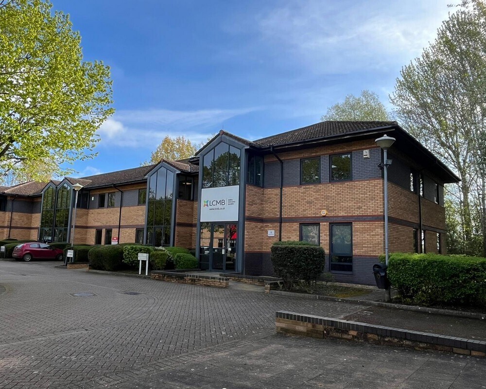 4 Trinity Way, Adderbury à louer Photo du bâtiment- Image 1 de 4