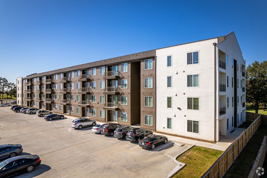 1100 Us-90 Hwy W, Sealy, TX à vendre - Photo du bâtiment - Image 3 de 48