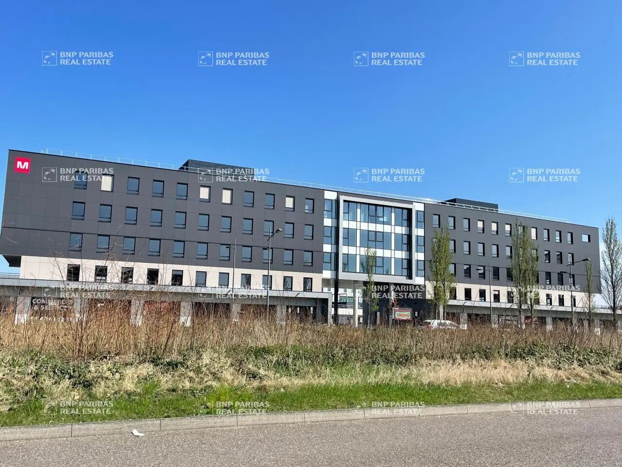 Retail in  for lease Building Photo- Image 1 of 28