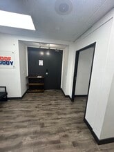 1120 S Robertson Blvd, Los Angeles, CA for lease Interior Photo- Image 2 of 9