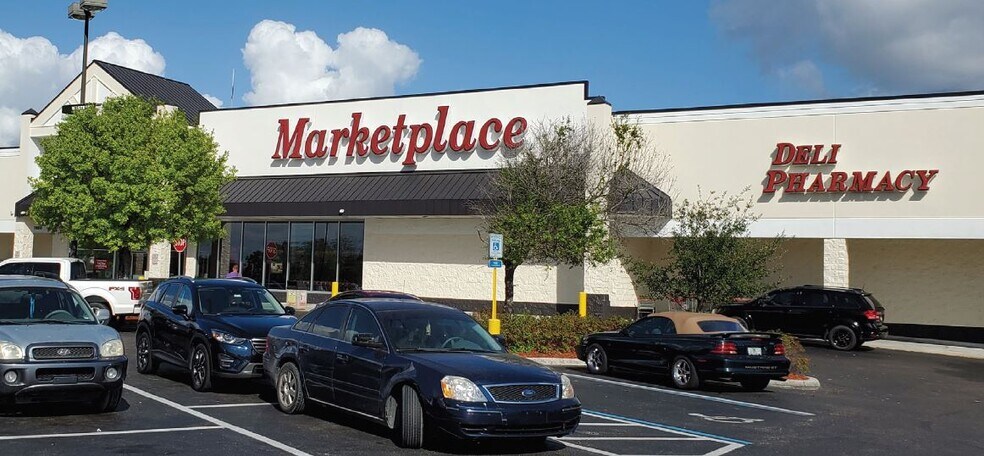 27650-27690 Bermont Rd, Punta Gorda, FL à louer - Photo du bâtiment - Image 2 de 7