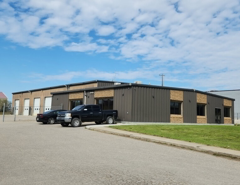 308 56 St, Edson, AB for sale - Primary Photo - Image 1 of 1