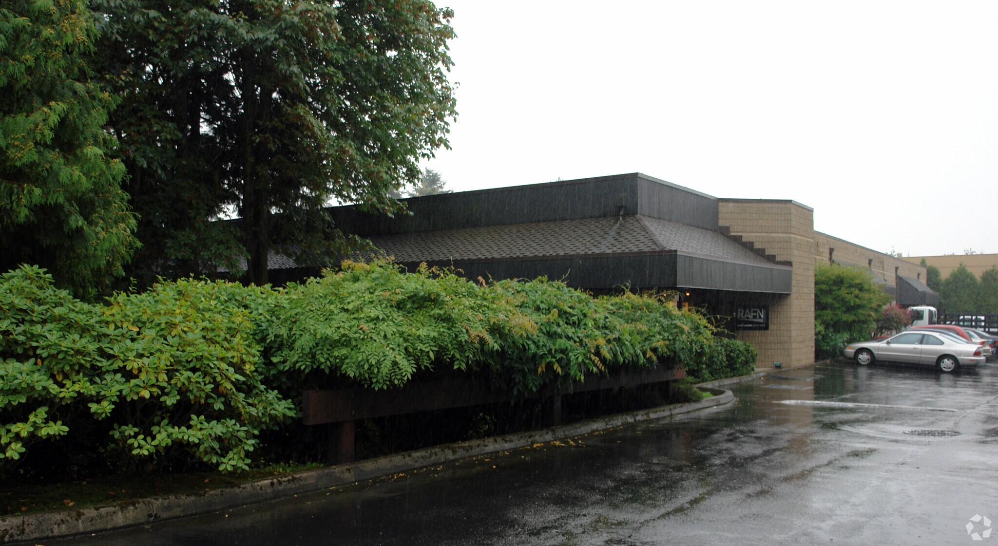 1721 132nd Ave NE, Bellevue, WA for lease Primary Photo- Image 1 of 6