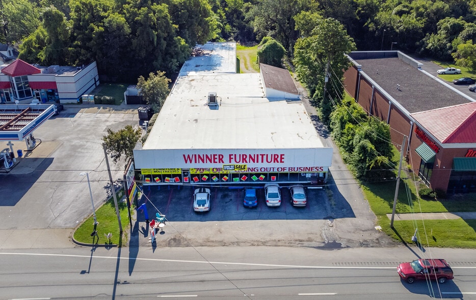 10509 Dixie Hwy, Louisville, KY for lease - Primary Photo - Image 1 of 71