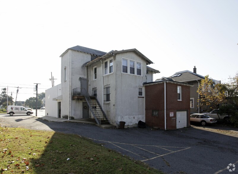 565 Chester Pike, Prospect Park, PA à vendre - Photo du bâtiment - Image 3 de 4