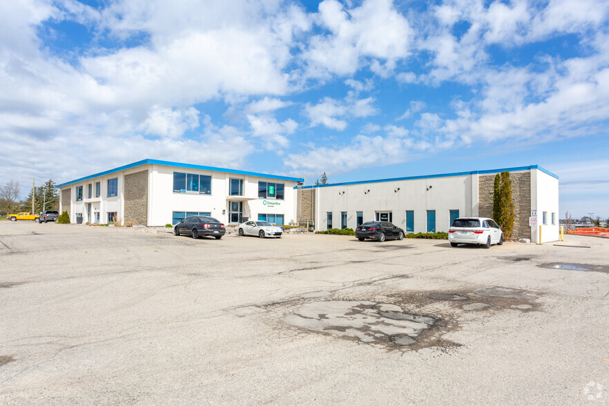 420 Weber St N, Waterloo, ON for lease - Primary Photo - Image 1 of 5