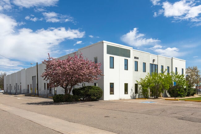 More details for 8141 W I-70 Frontage Rd, Arvada, CO - Industrial for Sale