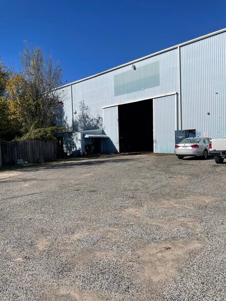 8139 Tidwell Rd, Houston, TX à louer - Photo du bâtiment - Image 3 de 4