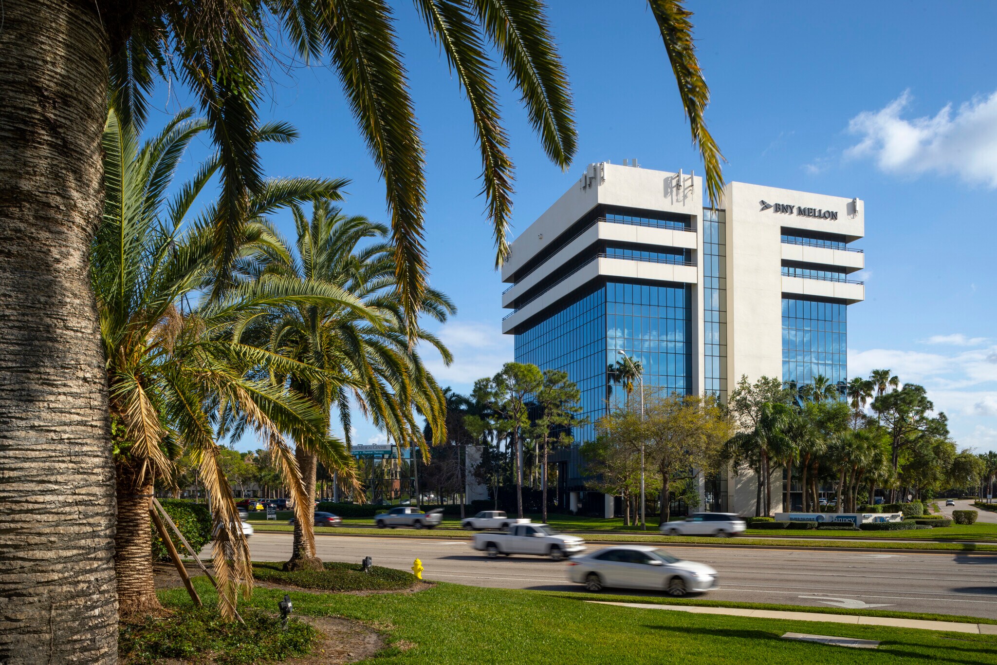 3300 Pga Blvd, Palm Beach Gardens, FL for lease Building Photo- Image 1 of 19