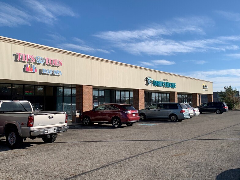 2878 Miller Dr, Plymouth, IN à louer - Photo du bâtiment - Image 3 de 12