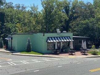 Plus de détails pour 270 E Main St, Dahlonega, GA - Commerce de détail à vendre