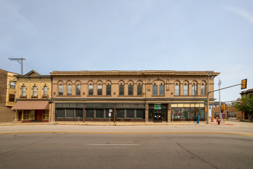 504 W National Ave, Milwaukee, WI for sale - Building Photo - Image 1 of 1