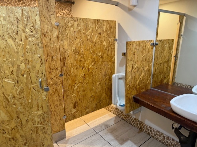 1215 SE 8th Ave, Portland, OR for lease - Building Photo - Image 3 of 12