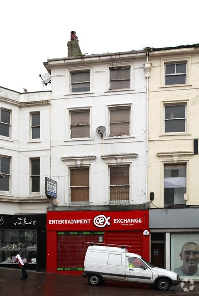 32-36 Sandgate Road Development portfolio of 3 properties for sale on LoopNet.ca - Primary Photo - Image 2 of 3