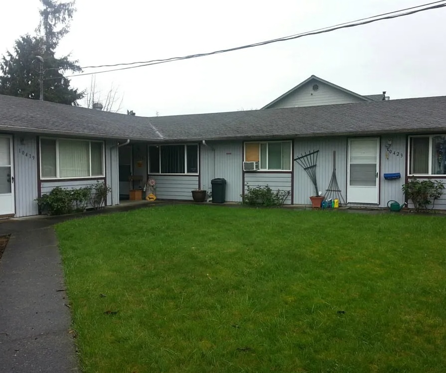 10415 Golden Given Rd E, Tacoma, WA for sale Primary Photo- Image 1 of 2