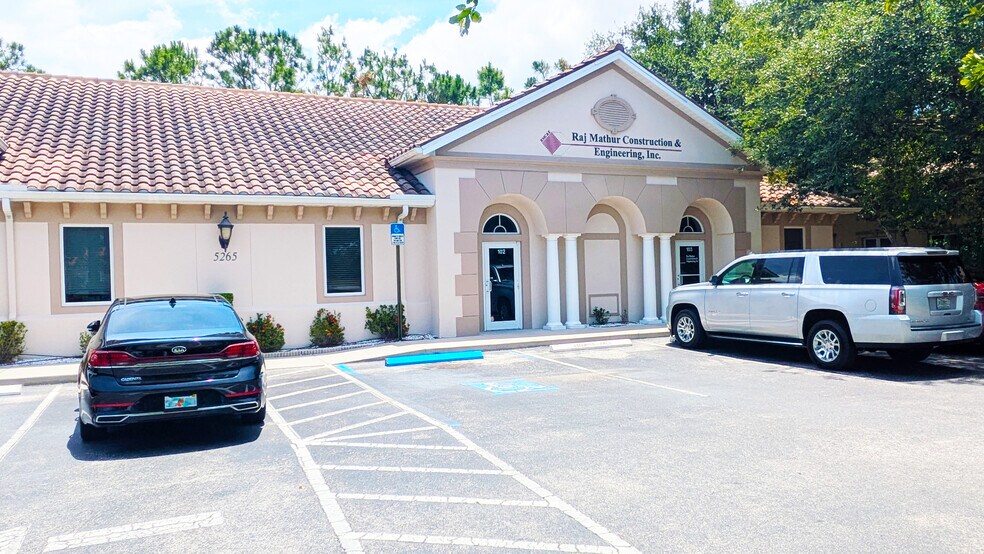 5265 Office Park Blvd, Bradenton, FL à louer - Photo du bâtiment - Image 2 de 9