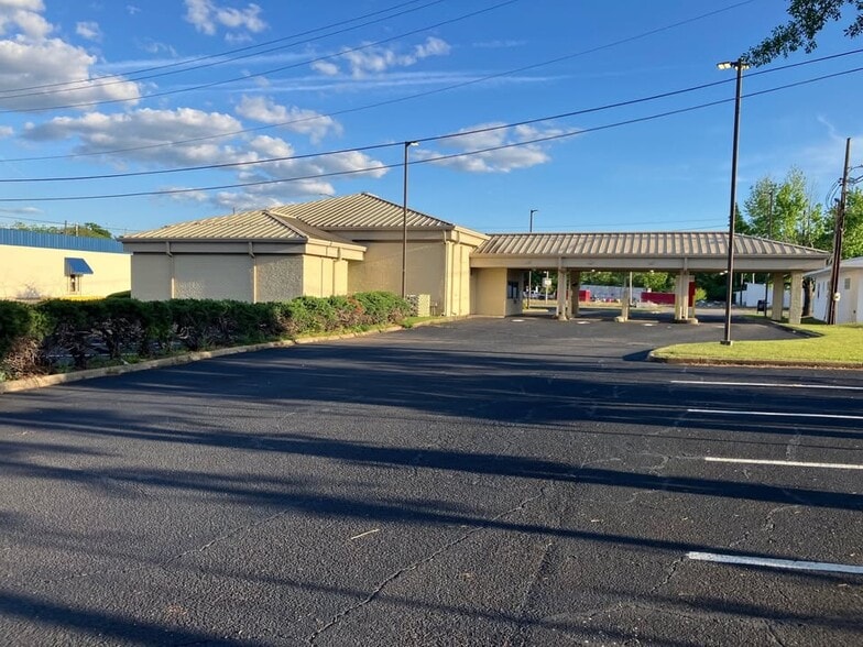 112 W Cottonwood Rd, Dothan, AL for lease - Building Photo - Image 3 of 4