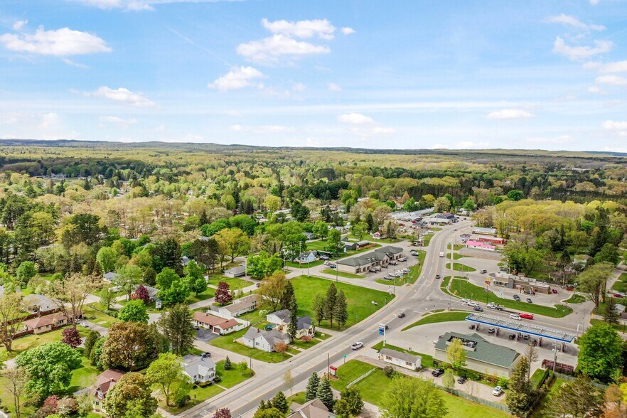 415 N Main St, Lake City, MI à vendre - Photo du bâtiment - Image 3 de 14