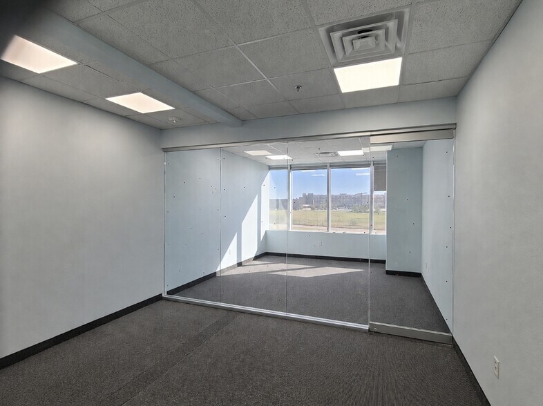 1220 W Trinity Mills Rd, Carrollton, TX for lease - Building Photo - Image 2 of 9