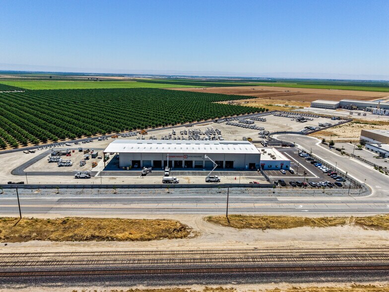 6835 New Kapittel Ct, Shafter, CA à vendre - Photo du bâtiment - Image 2 de 6