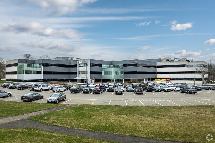 44 Whippany Rd, Morristown, NJ for lease - Primary Photo - Image 1 of 6