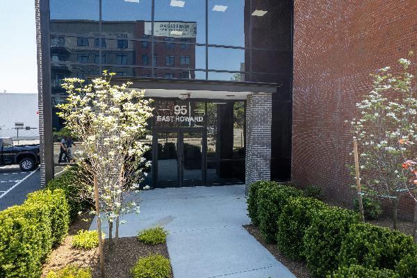 95 E Howard St, Quincy, MA à louer - Photo du bâtiment - Image 3 de 10