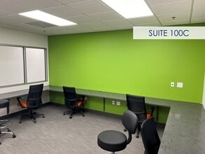 2109 S Oak St, Champaign, IL for lease Interior Photo- Image 1 of 2