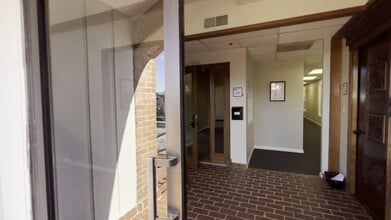 113 Church St, Marietta, GA à louer - Vidéo sur l’inscription commerciale