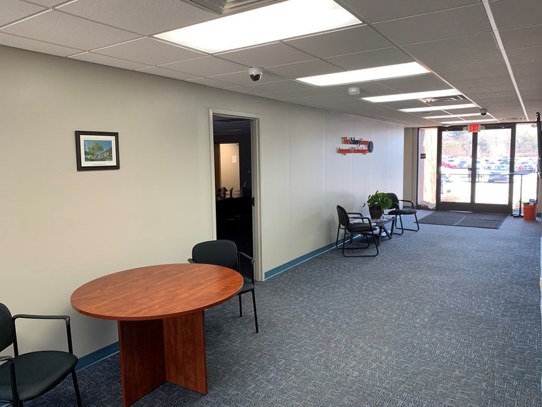 950 Woodland St, Mechanicsburg, PA for sale - Building Photo - Image 2 of 13