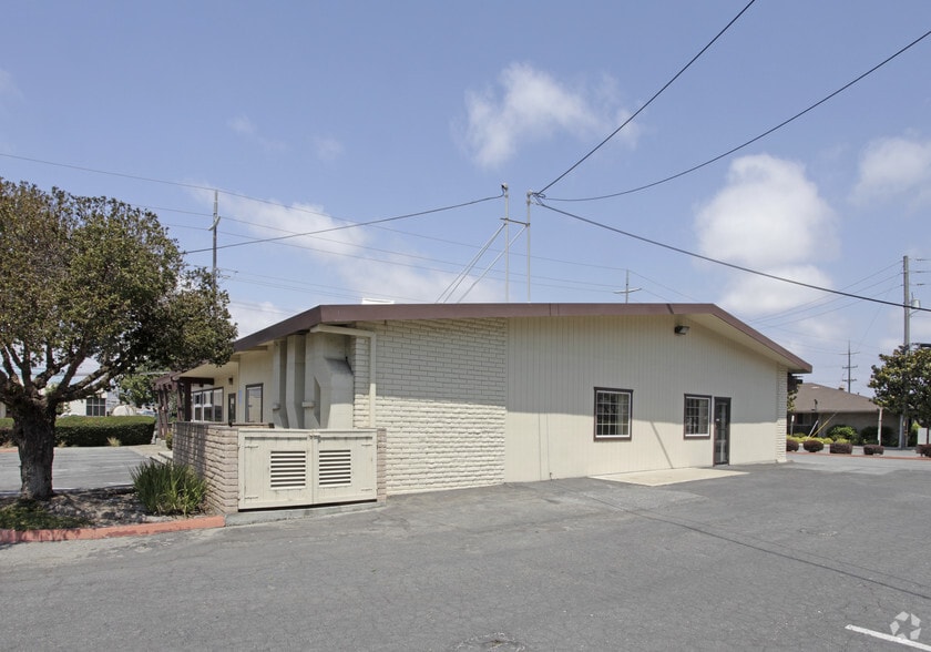 1124 Abbott St, Salinas, CA for sale - Building Photo - Image 2 of 5