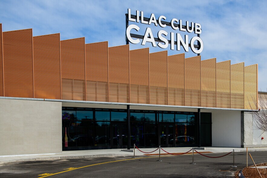 8-24 Lilac Mall, Rochester, NH à louer - Photo principale - Image 1 de 3