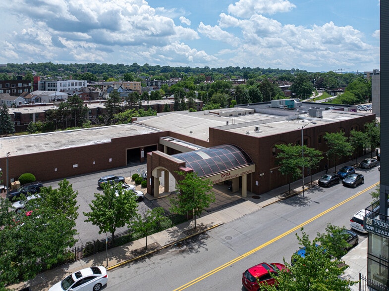 5820 Centre Ave, Pittsburgh, PA à vendre - Photo du bâtiment - Image 1 de 5