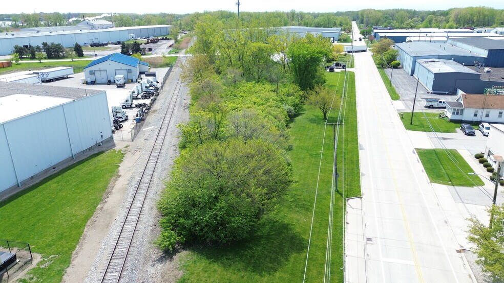 520 Detroit Ave, Monroe, MI for lease - Aerial - Image 1 of 7