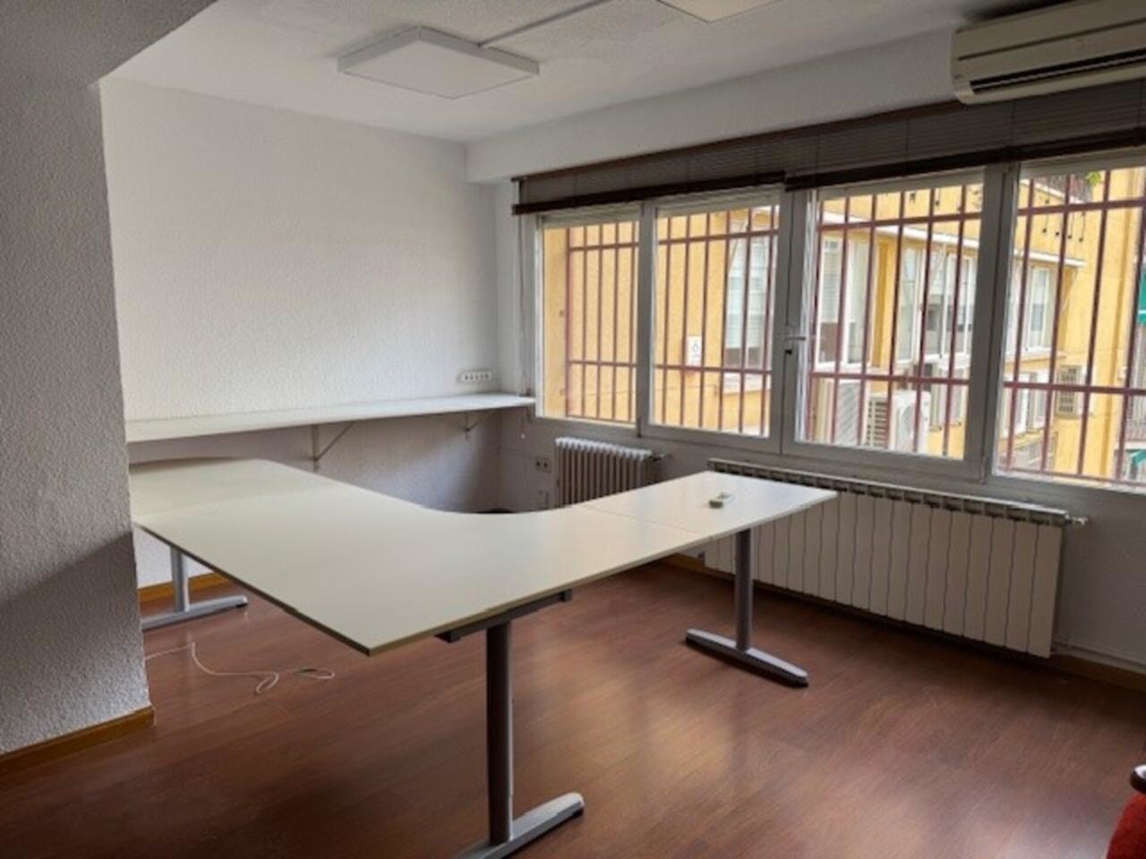 Office in Madrid, Madrid for lease Interior Photo- Image 1 of 4