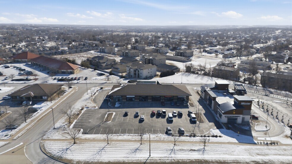 3315 SW Williams Blvd, Cedar Rapids, IA à louer - Photo du bâtiment - Image 3 de 14