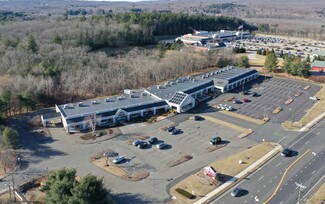 Plus de détails pour 200 Merrow Rd, Tolland, CT - Commerce de détail à louer