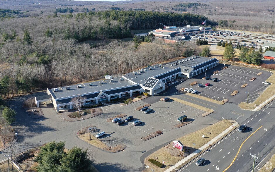 200 Merrow Rd, Tolland, CT à louer - Photo principale - Image 1 de 11