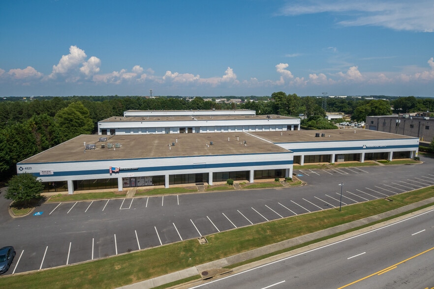 4820 Clark Howell Hwy, College Park, GA for lease - Building Photo - Image 3 of 7
