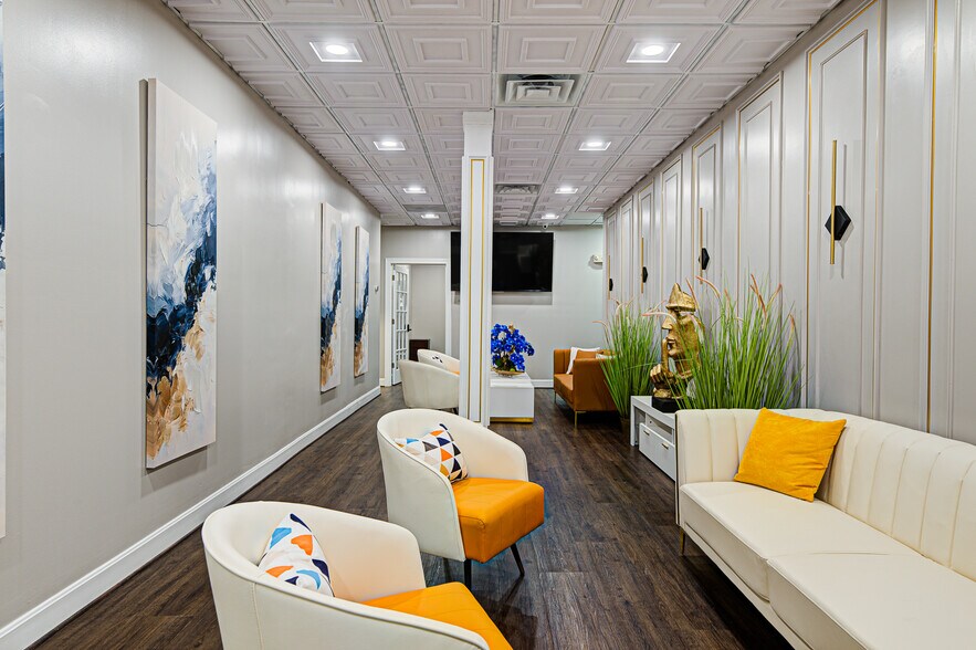 3240 Office Pointe Pl, Louisville, KY à louer - Photo du bâtiment - Image 3 de 42