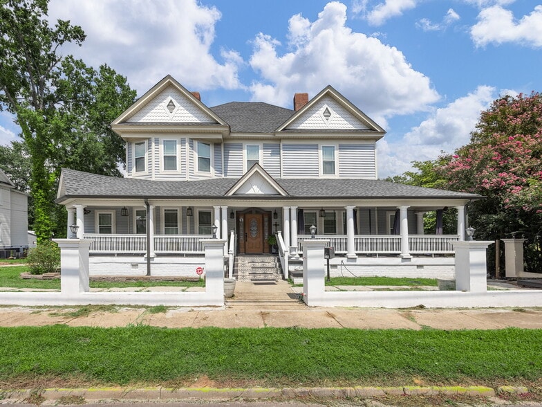 515 N Main St, Woodruff, SC for sale - Primary Photo - Image 1 of 11